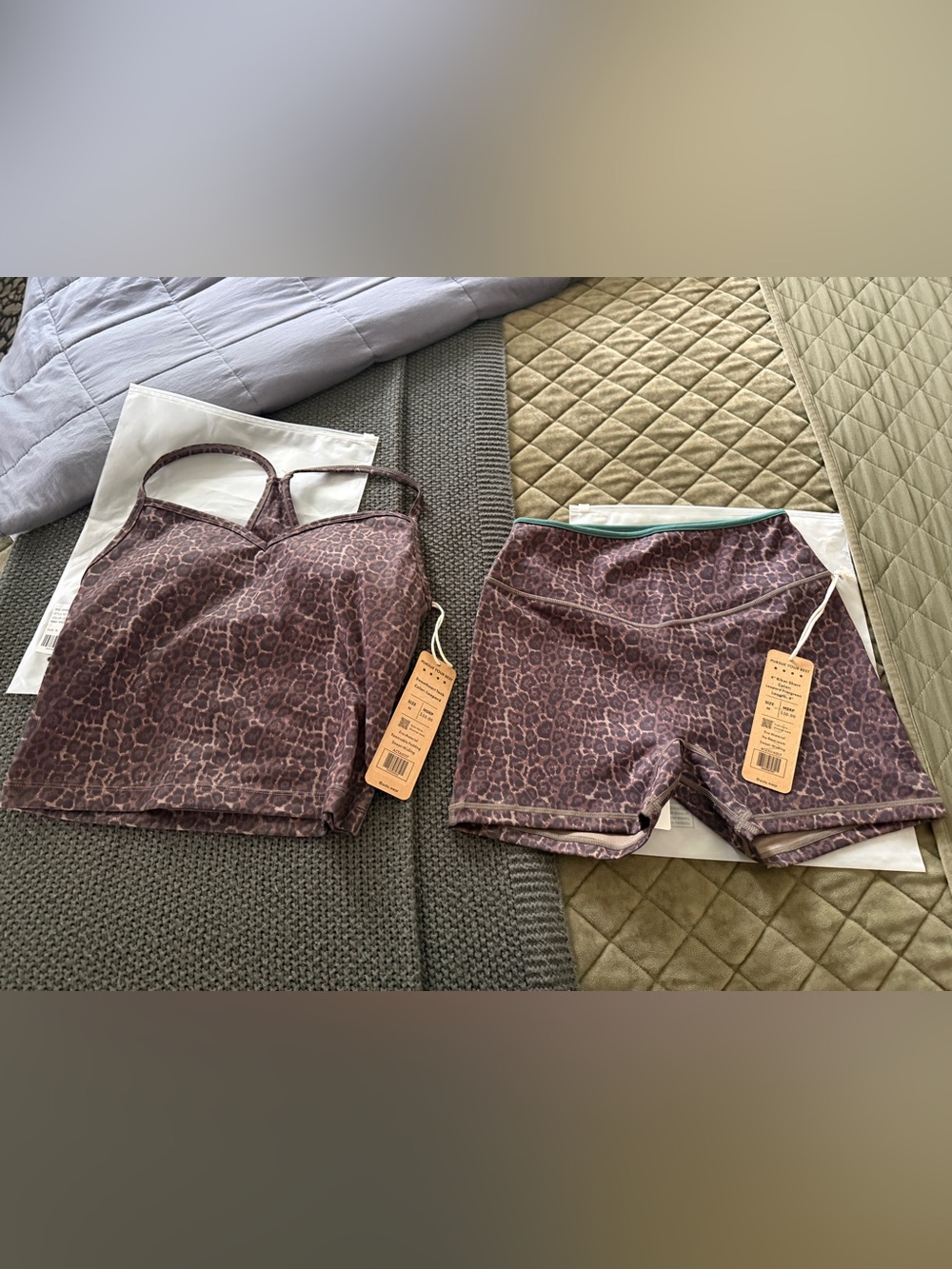 NWT Acta 4” Shorts Evergreen and Leopard 
Size M 
NWT Acta Sweetheart tank sz M